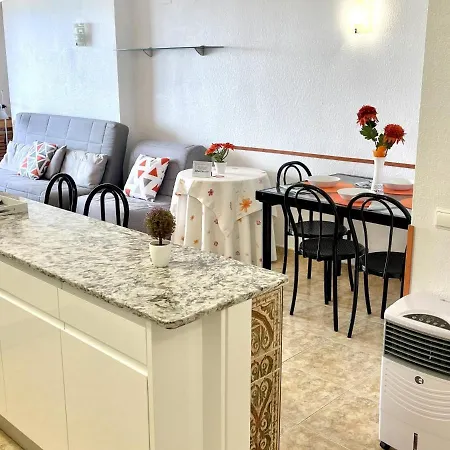 Apartbeach Cabo Menor Con Piscina Y Vistas Mar Salou